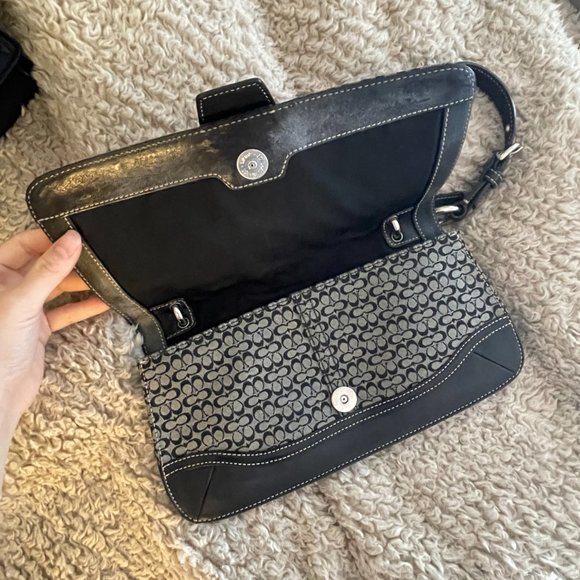 Coach Shoulder Bag (Monogram) Vintage - Picture 2 of 3